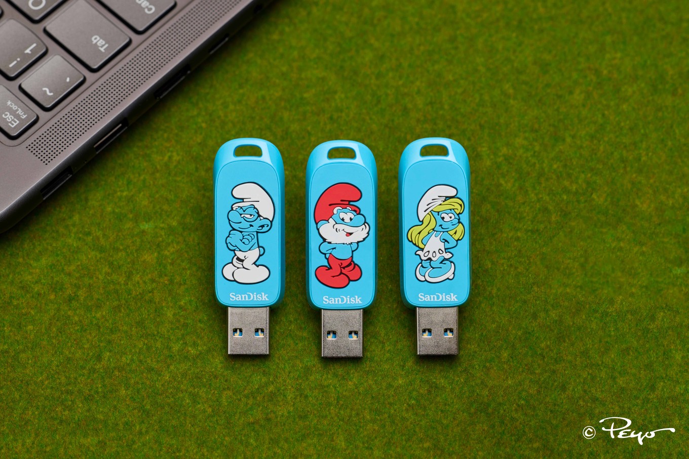 Smurfs USB Flash Drive Giveaway